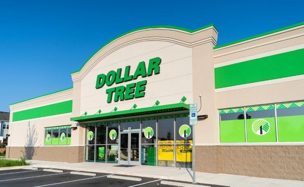 Investors Weigh Dollar Store Options